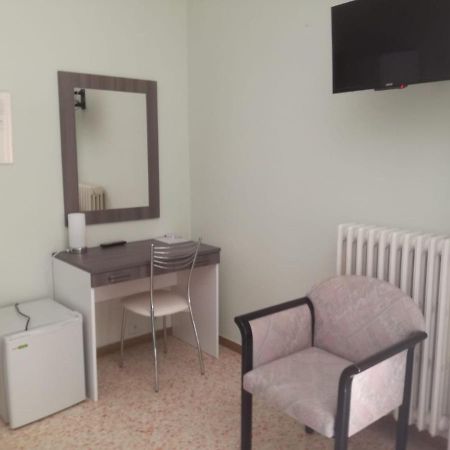Hotel Saturno Chianciano Terme Εξωτερικό φωτογραφία