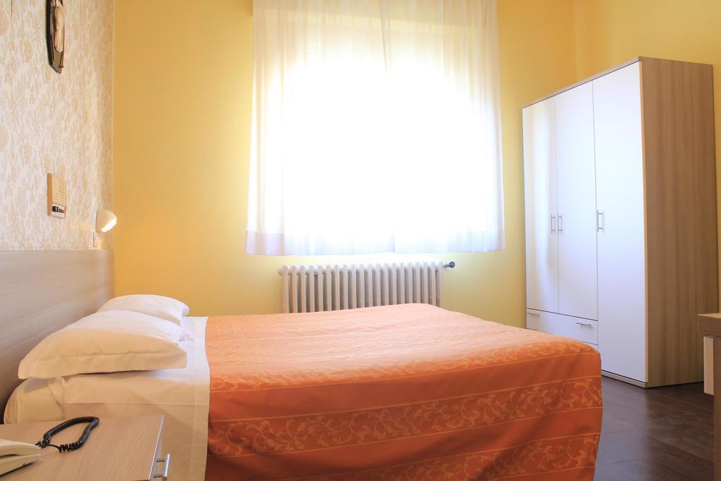 Hotel Saturno Chianciano Terme Εξωτερικό φωτογραφία