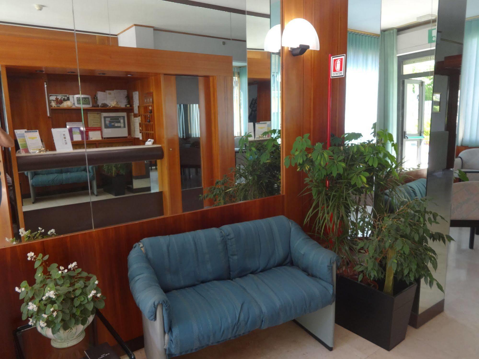 Hotel Saturno Chianciano Terme Εξωτερικό φωτογραφία