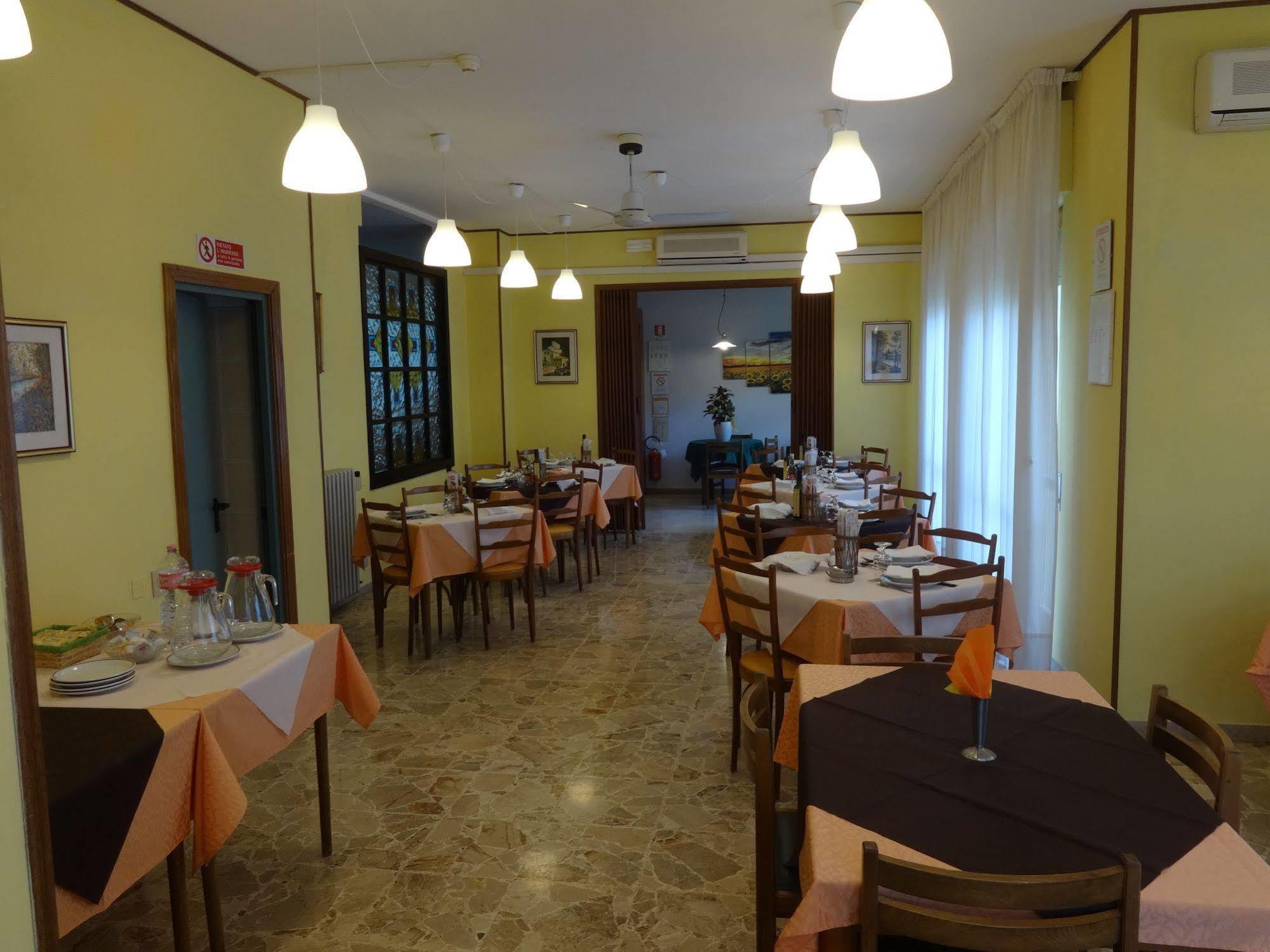 Hotel Saturno Chianciano Terme Εξωτερικό φωτογραφία