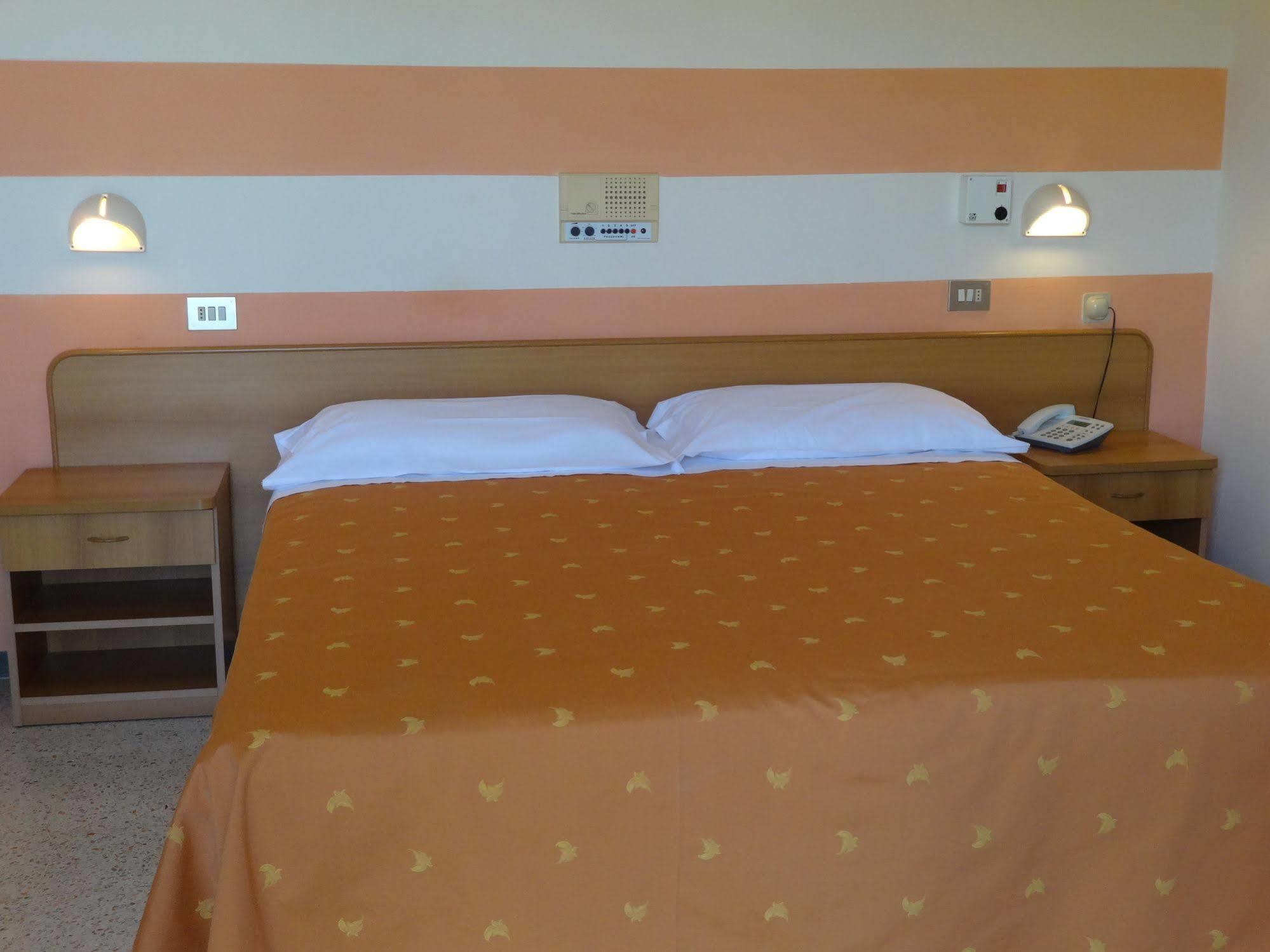 Hotel Saturno Chianciano Terme Εξωτερικό φωτογραφία